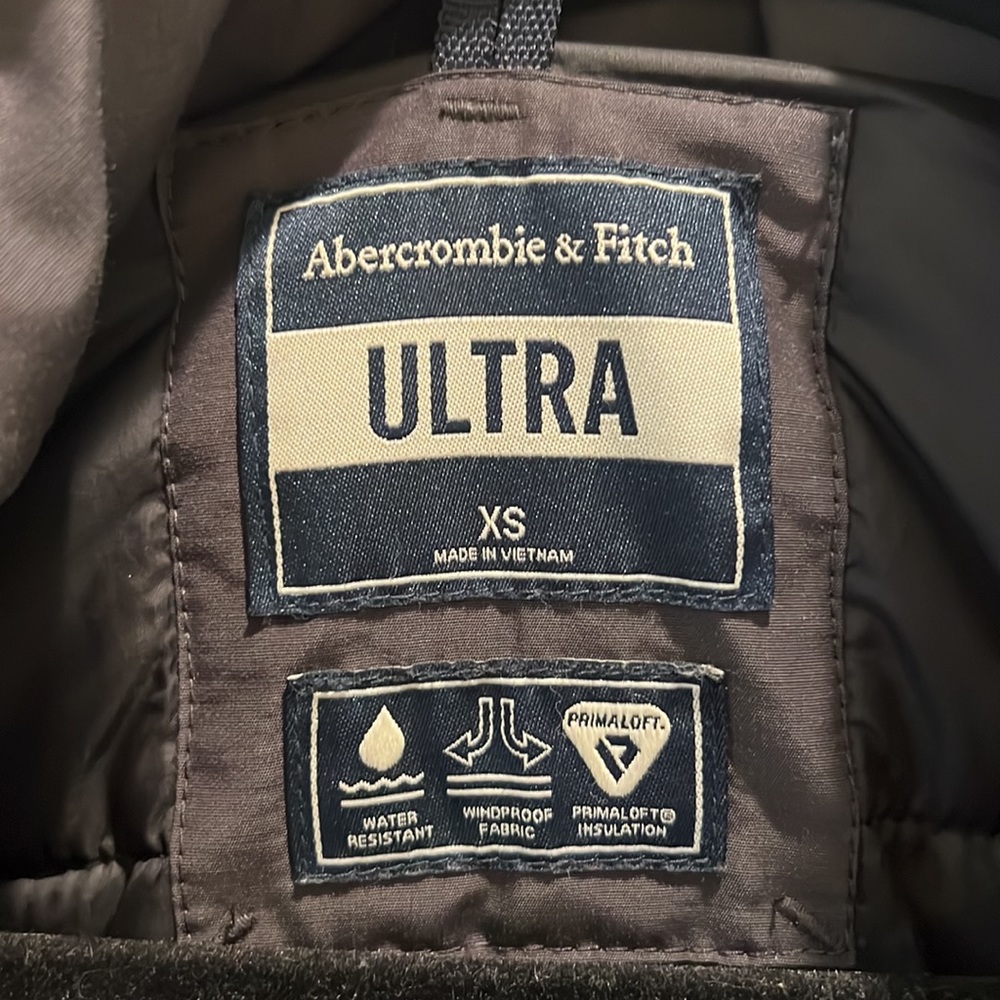 A&F winter jacket - Picture 2 of 5